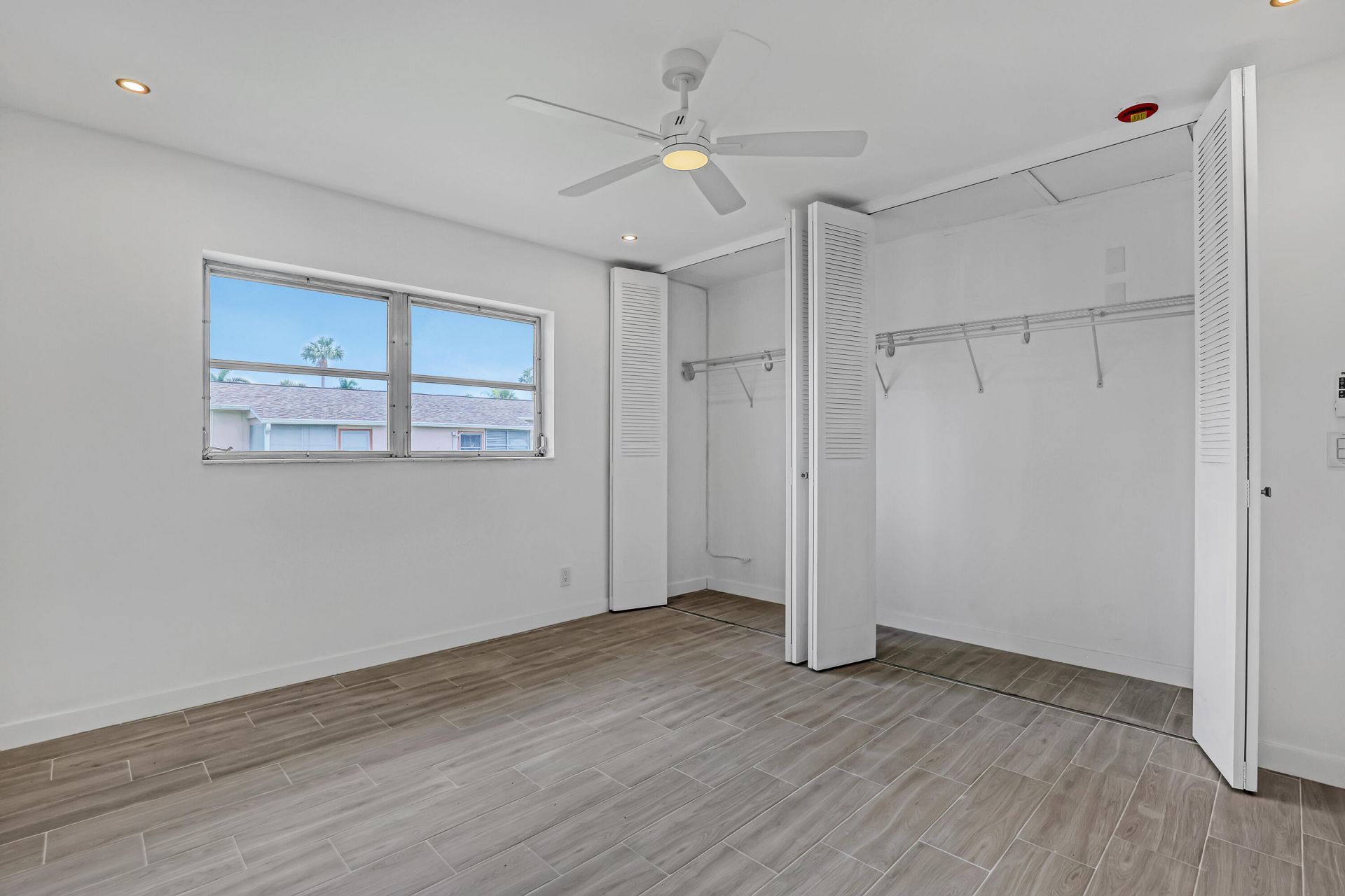 2747 Dudley Drive E, Unit D, West Palm Beach, FL 33415 Photo