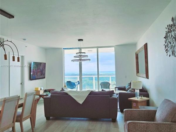 15051 Royal Oaks Ln, Unit 2202, North Miami, FL 33181