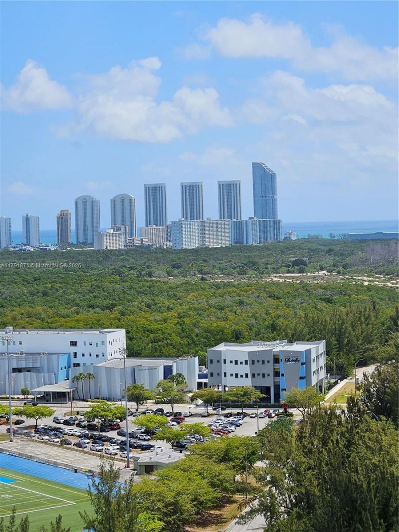 15051 Royal Oaks Ln, Unit 2202, North Miami, FL 33181 Photo