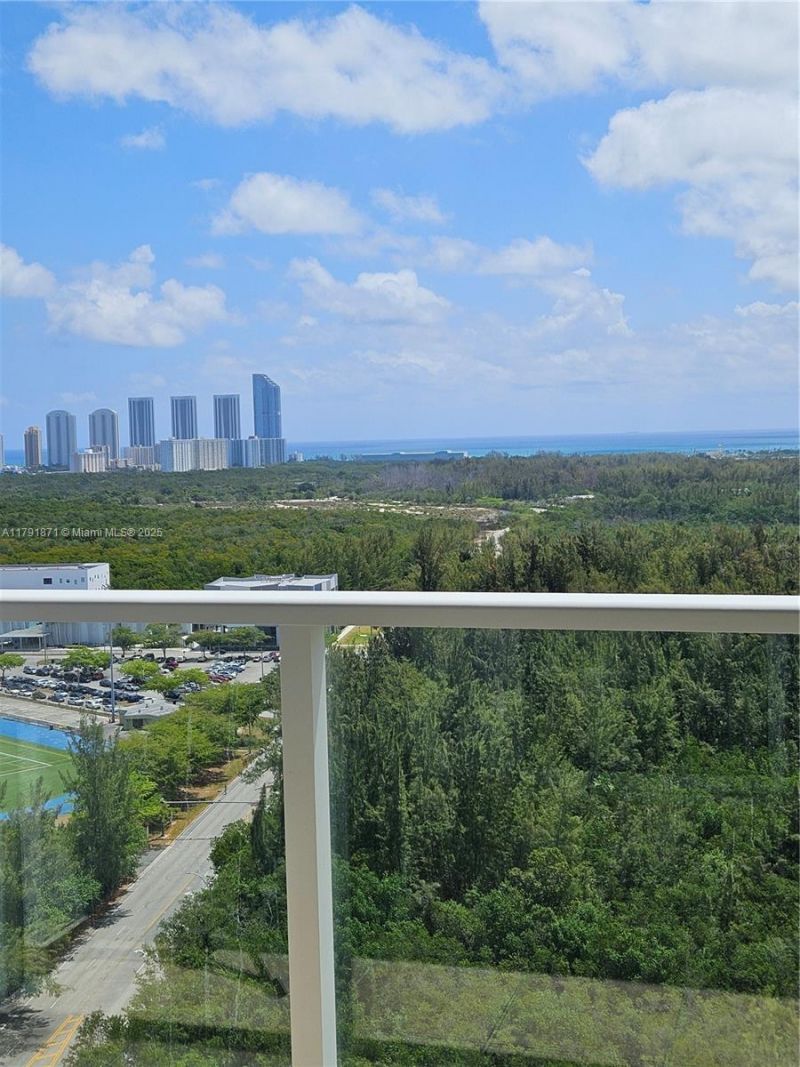 15051 Royal Oaks Ln, Unit 2202, North Miami, FL 33181 Photo