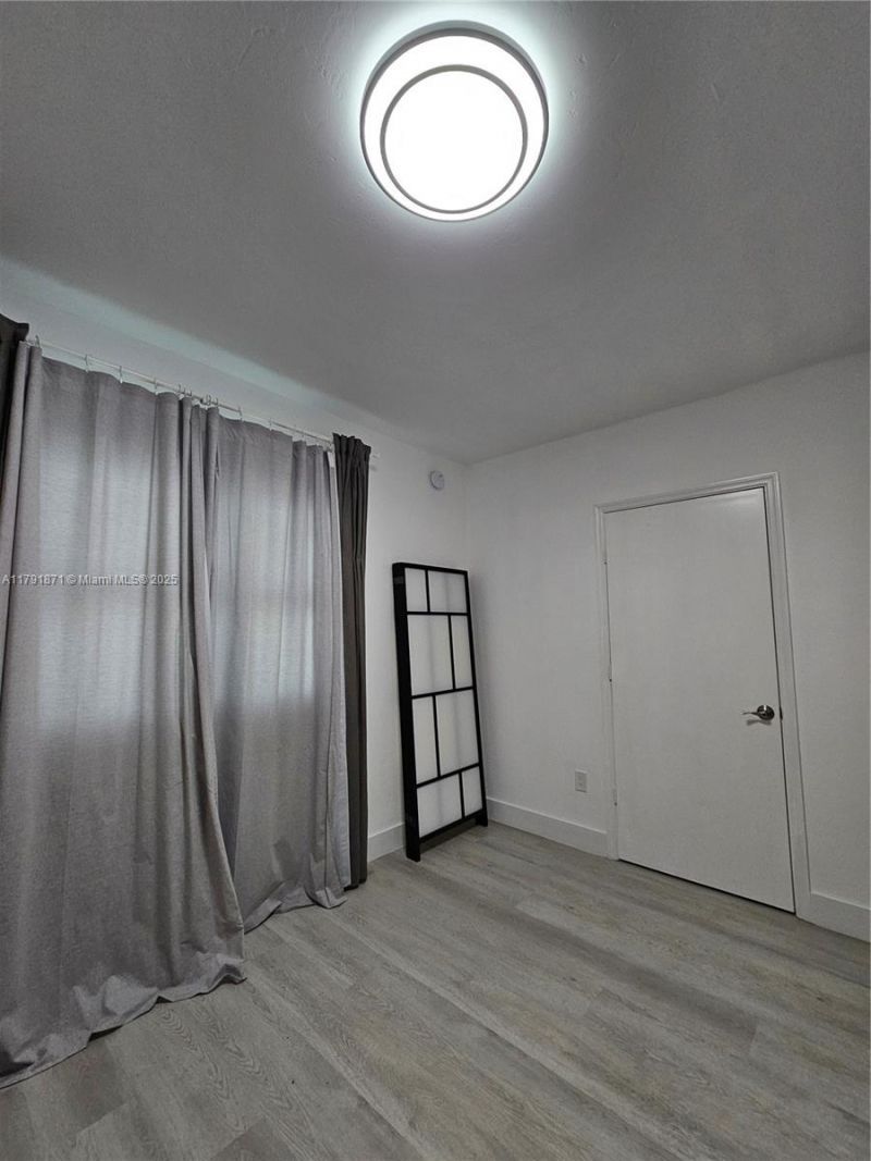 15051 Royal Oaks Ln, Unit 2202, North Miami, FL 33181 Photo