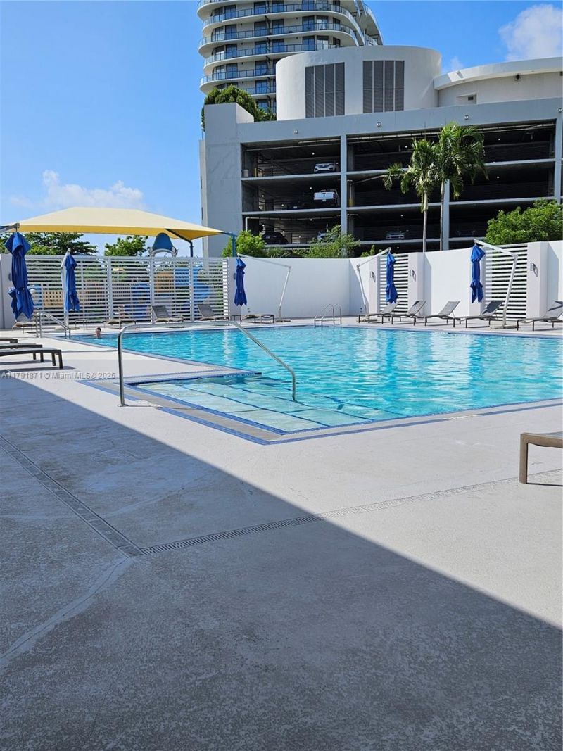 15051 Royal Oaks Ln, Unit 2202, North Miami, FL 33181 Photo