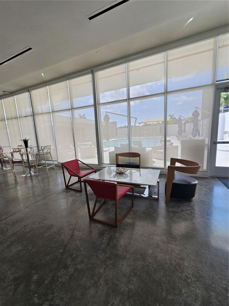 15051 Royal Oaks Ln, Unit 2202, North Miami, FL 33181 Photo