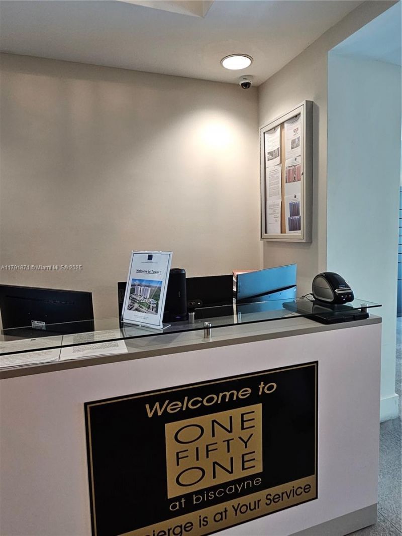 15051 Royal Oaks Ln, Unit 2202, North Miami, FL 33181 Photo