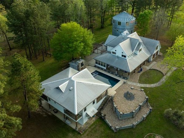 1441 Coffeeville Road, Jefferson, TX 75657