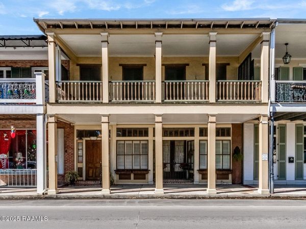 130 S Main Street, St. Martinville, LA 70582