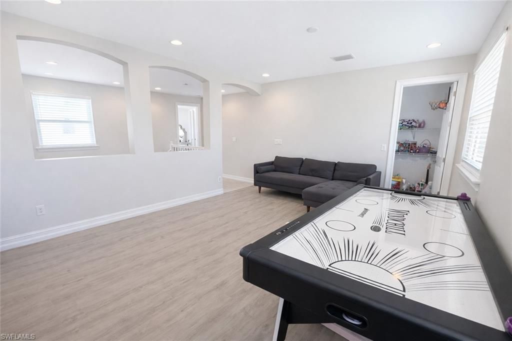 2660 Stonyhill Ct, Cape Coral, FL 33993 Photo