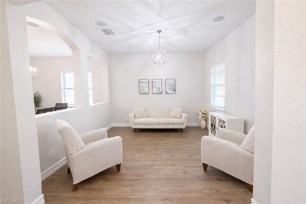 2660 Stonyhill Ct, Cape Coral, FL 33993 Photo