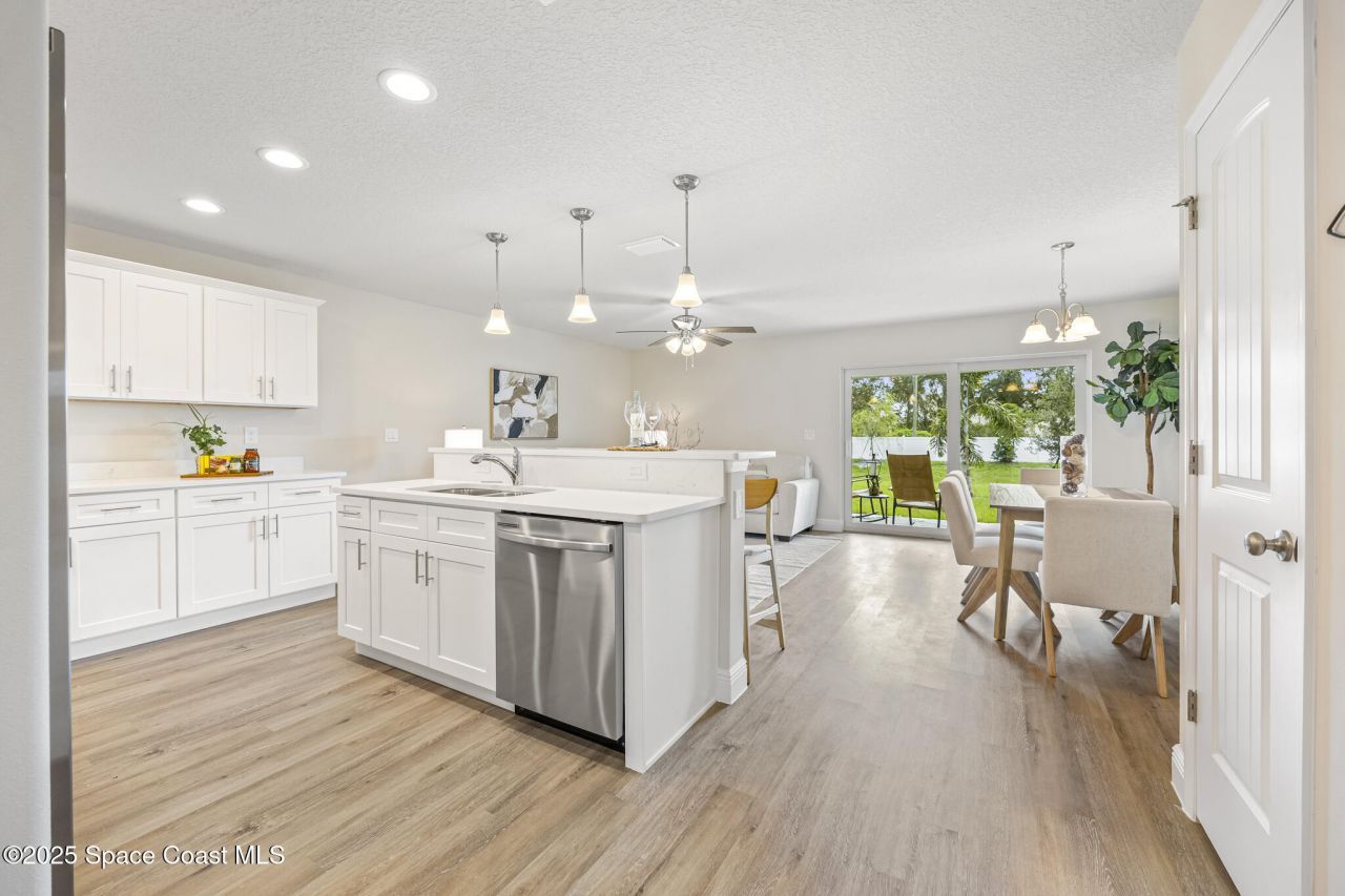 168-198 Hidden Woods Place, Melbourne, FL 32901 Photo
