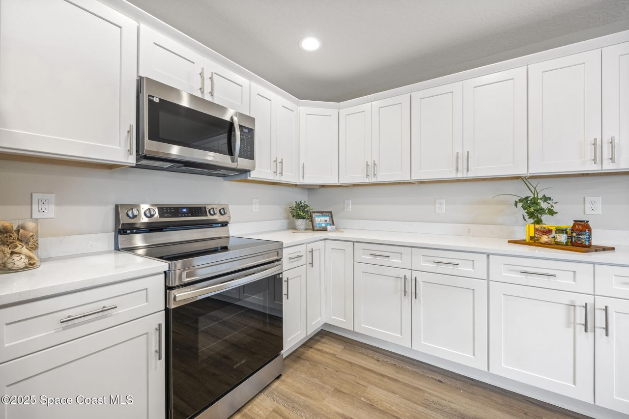 168-198 Hidden Woods Place, Melbourne, FL 32901 Photo