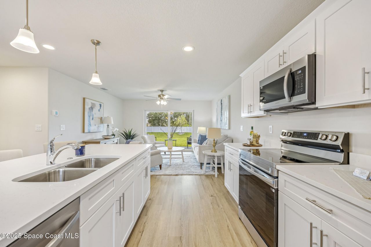 168-198 Hidden Woods Place, Melbourne, FL 32901 Photo