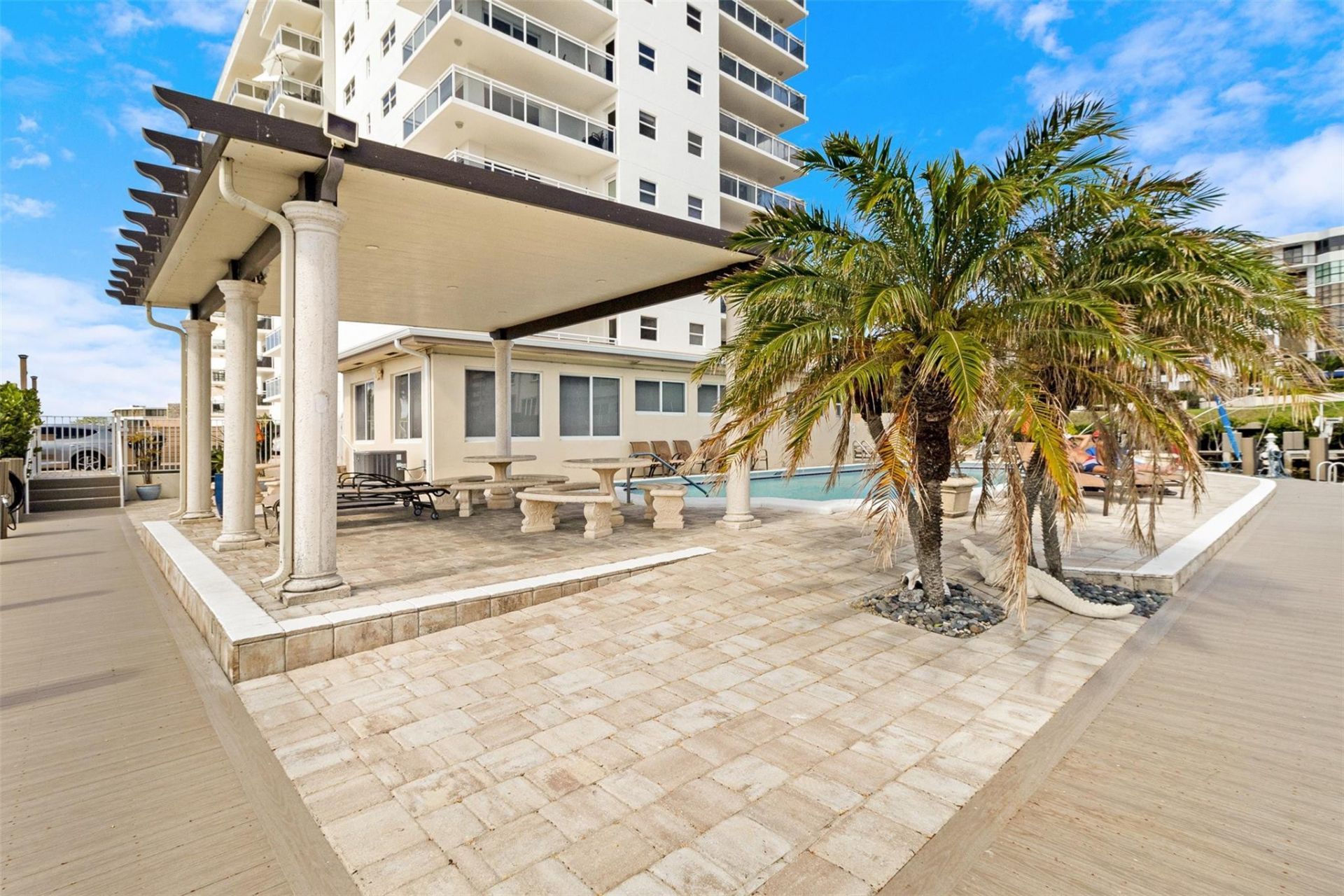 1160 Hillsboro Mile, Unit 903, Hillsboro Beach, FL 33062 Photo