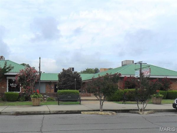 202 Main Street, New Madrid, MO 63869