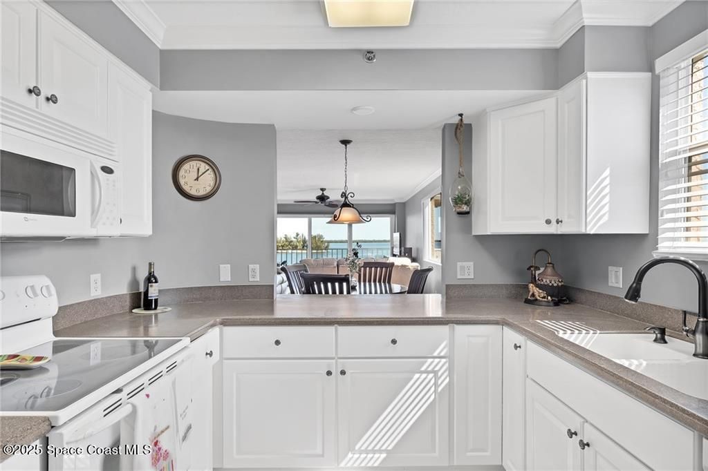 6061 N River Run Drive, Unit 6061, Sebastian, FL 32958 Photo