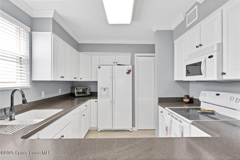 6061 N River Run Drive, Unit 6061, Sebastian, FL 32958 Photo