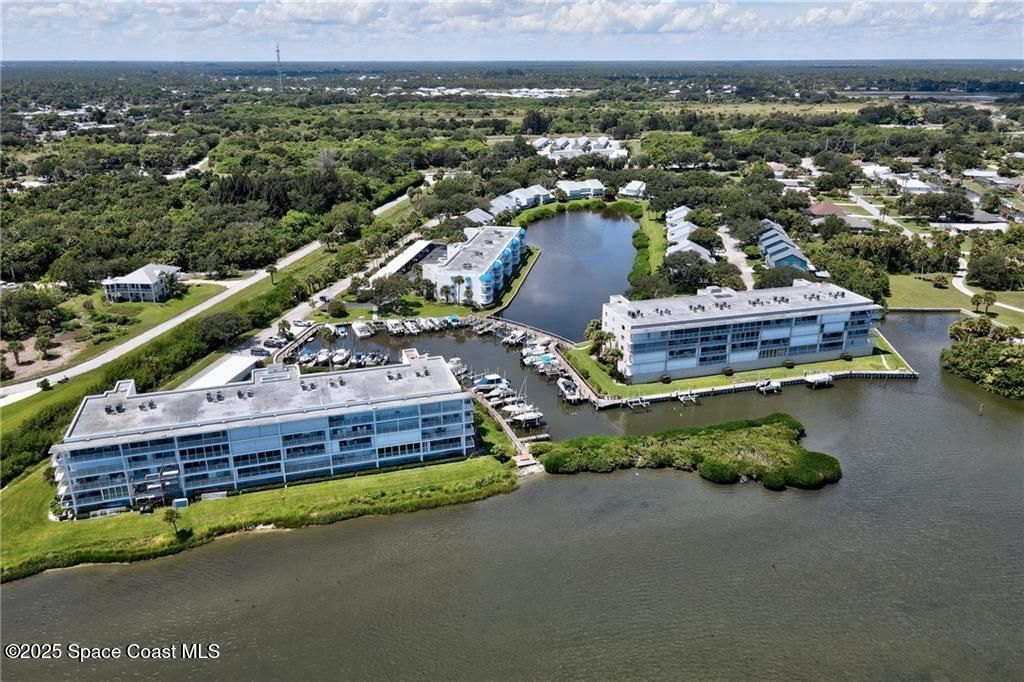 6061 N River Run Drive, Unit 6061, Sebastian, FL 32958 Photo