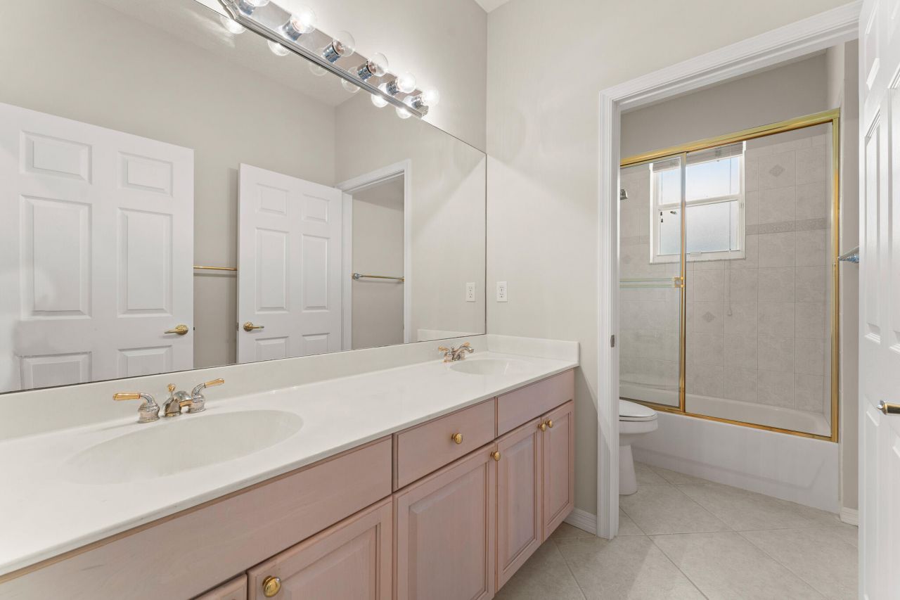 3676 NW Deer Oak Drive, Jensen Beach, FL 34957 Photo