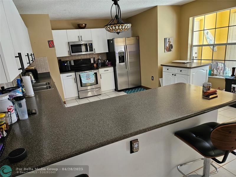 15518 SW 168th Terrace, Miami, FL 33187 Photo