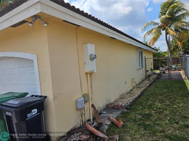 15518 SW 168th Terrace, Miami, FL 33187 Photo