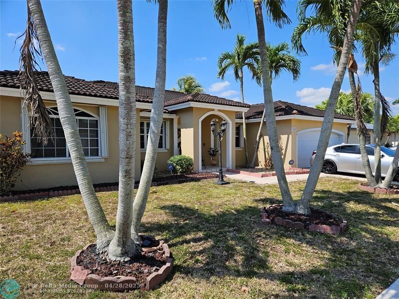 15518 SW 168th Terrace, Miami, FL 33187 Photo