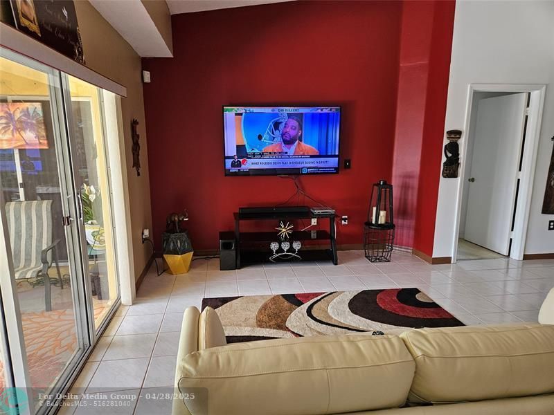 15518 SW 168th Terrace, Miami, FL 33187 Photo