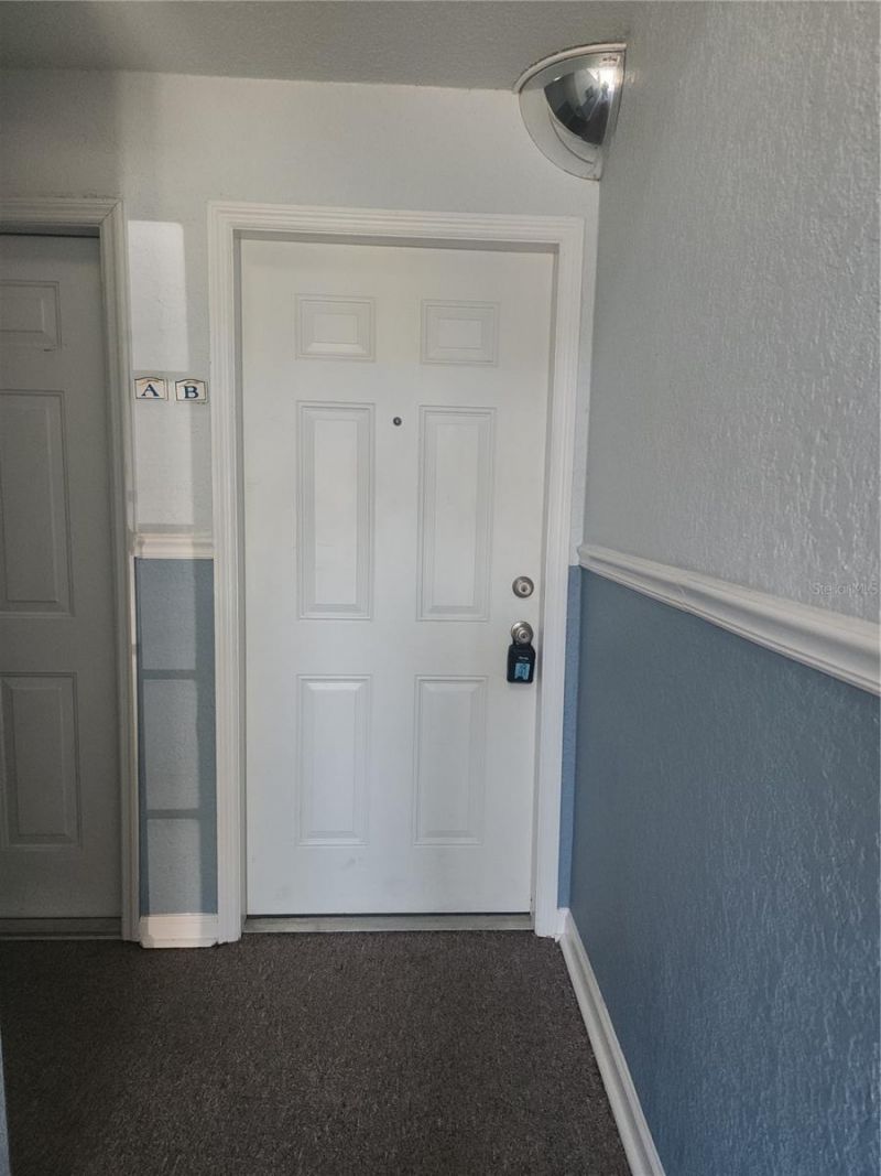 5215 Coquina Key Drive Se, Unit B, Saint Petersburg, FL 33705 Photo