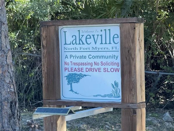 2298 Churchill LN, NORTH FORT MYERS, FL 33917