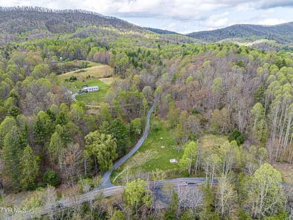 513 Beadwood Lane, Damascus, VA 24236
