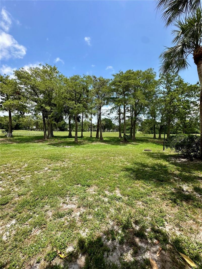 6201 N Falls Cir Dr, Unit 212, Lauderhill, FL 33319 Photo