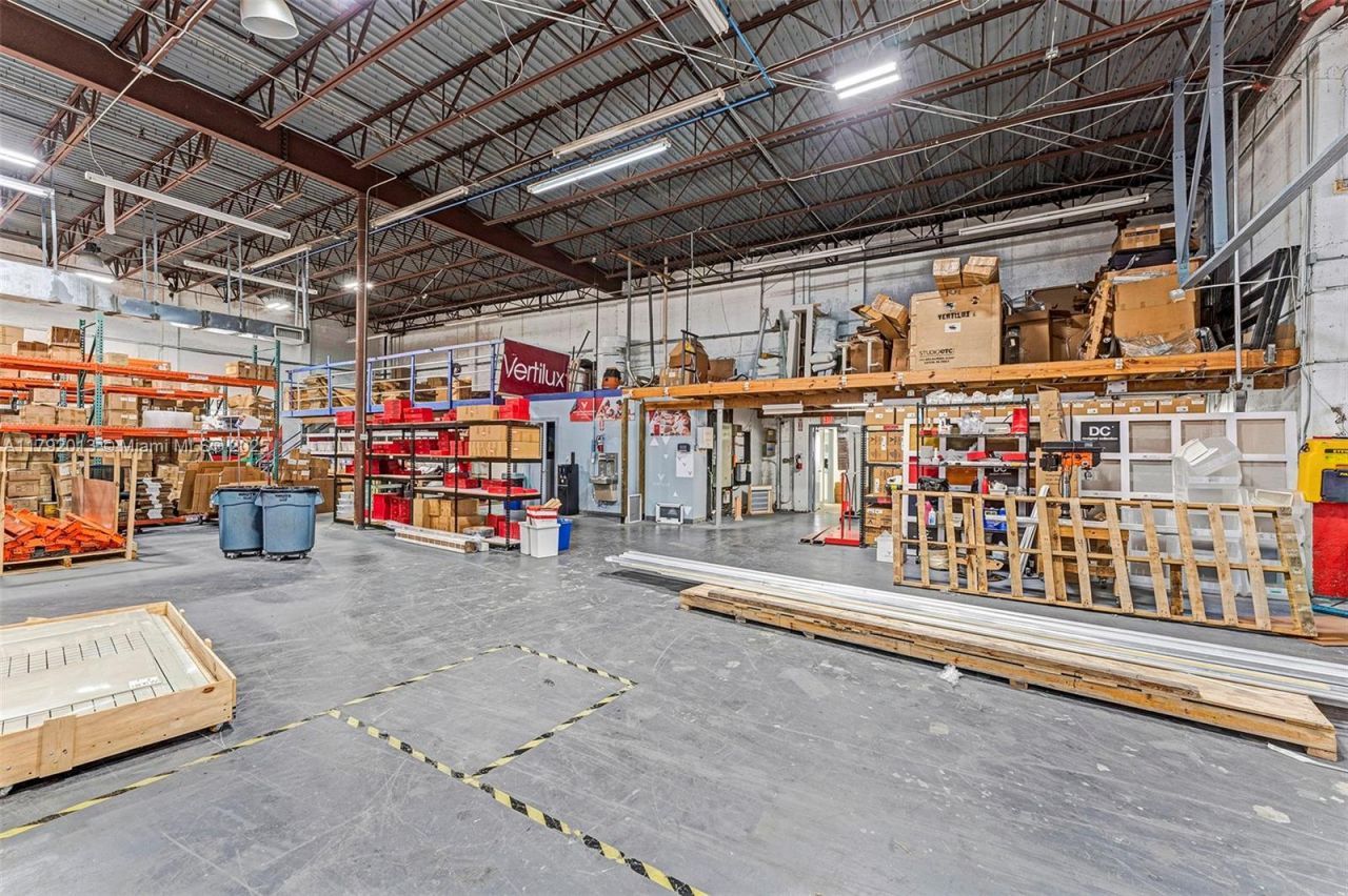 Please Call For Address, Medley, FL 33166 Photo