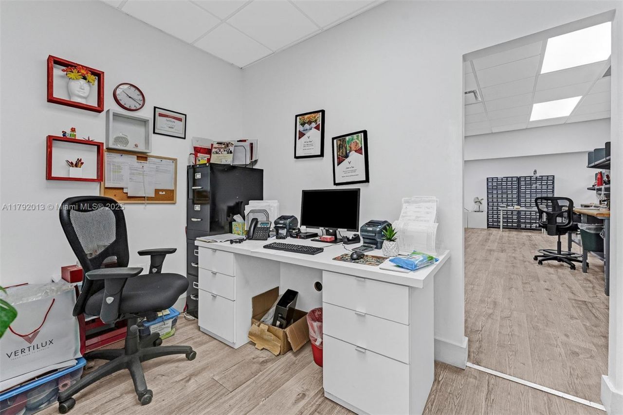 Please Call For Address, Medley, FL 33166 Photo