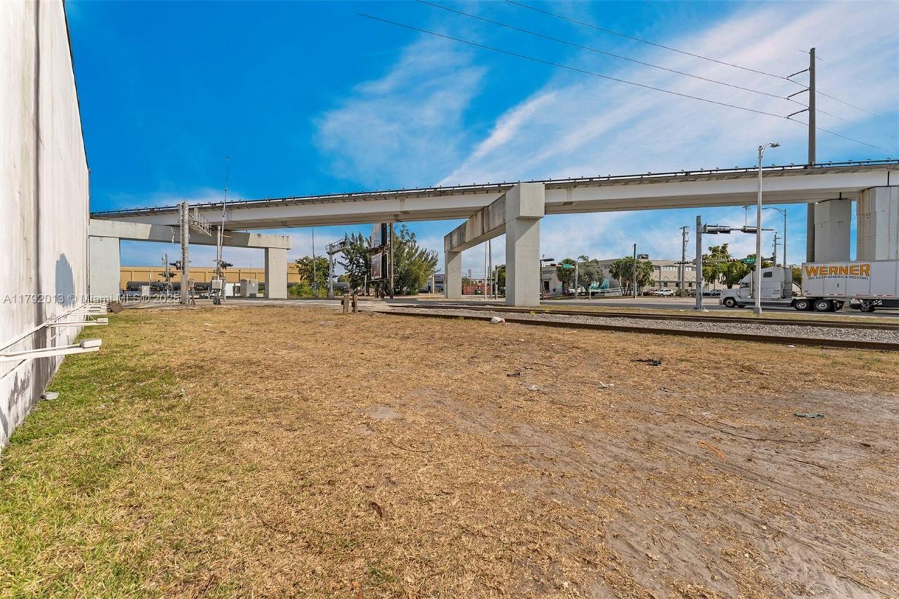 Please Call For Address, Medley, FL 33166 Photo