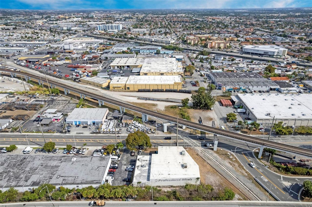 Please Call For Address, Medley, FL 33166 Photo