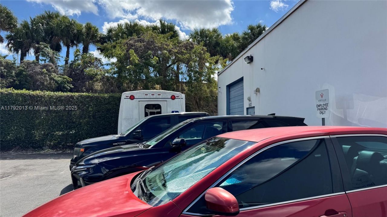 Please Call For Address, Medley, FL 33166 Photo