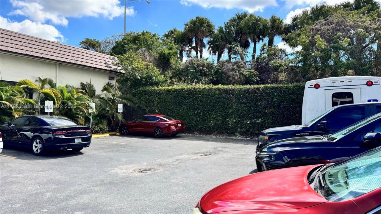 Please Call For Address, Medley, FL 33166 Photo