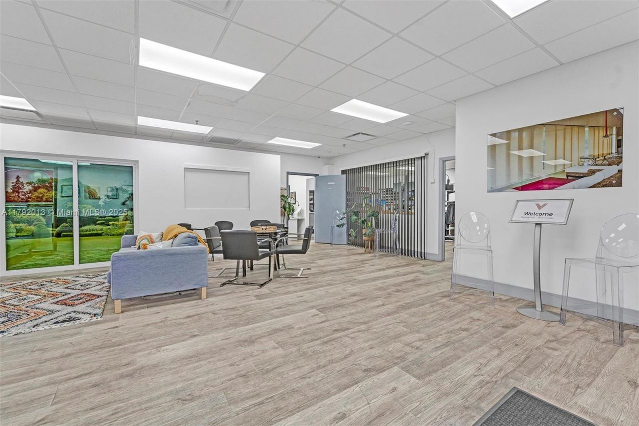 Please Call For Address, Medley, FL 33166 Photo