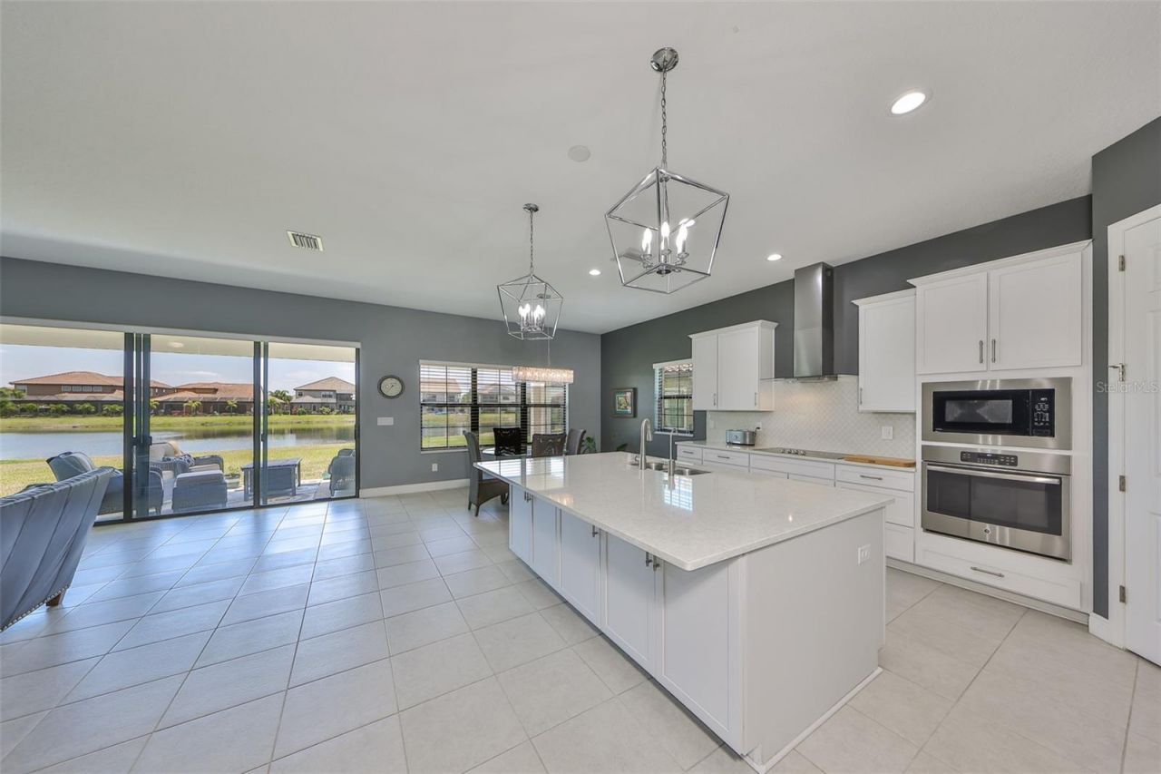 11909 Climbing Fern Avenue, Riverview, FL 33579 Photo