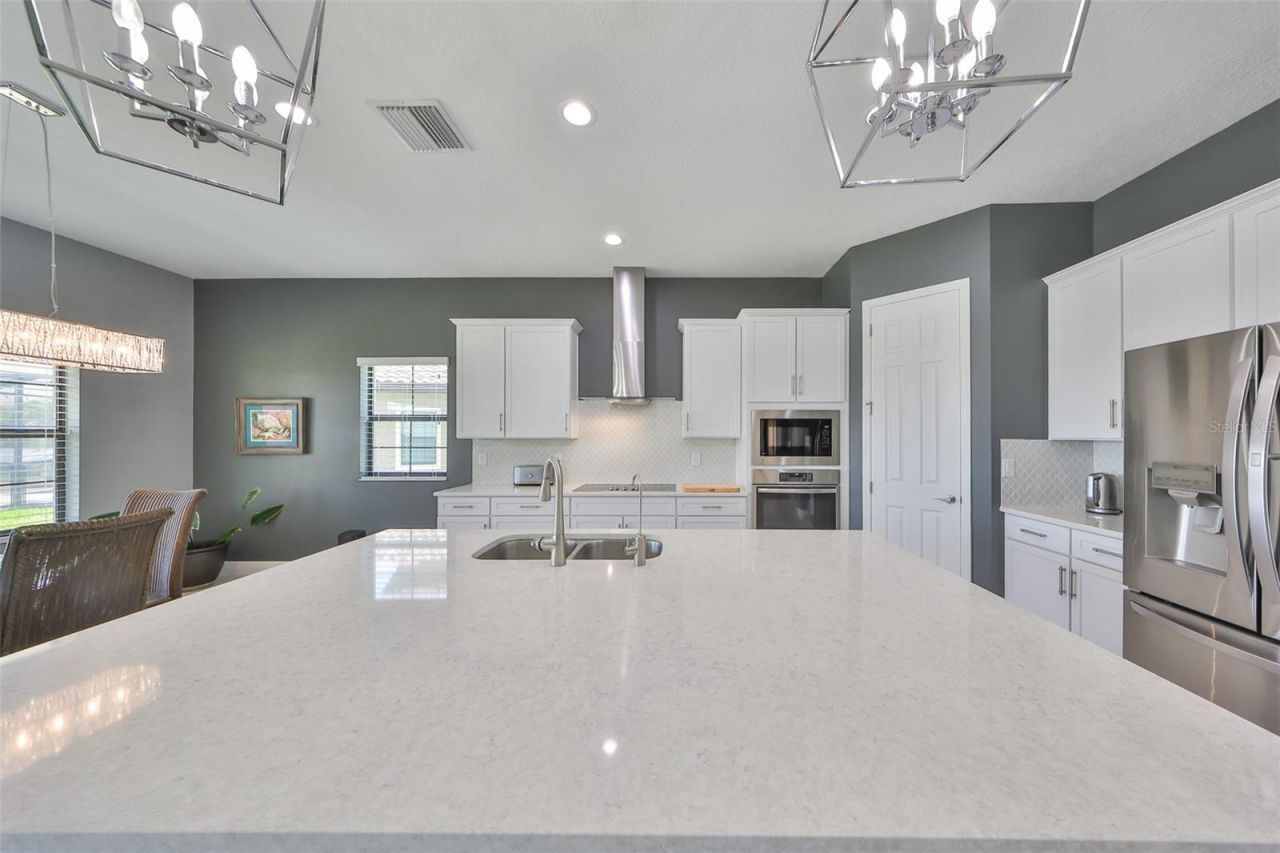 11909 Climbing Fern Avenue, Riverview, FL 33579 Photo