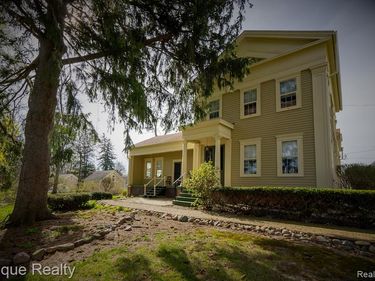 117 Bradley Street, Romeo Vlg, MI 48065