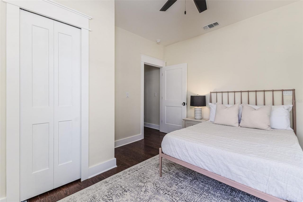 737 Johnson Avenue, Lakeland, FL 33801 Photo