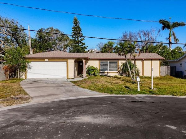 920 PALM DRIVE, BELLEAIR BEACH, FL 33786