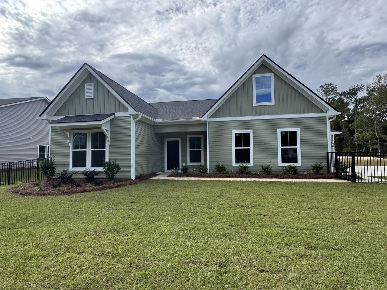 1960 Central Avenue Summerville, SC 29483