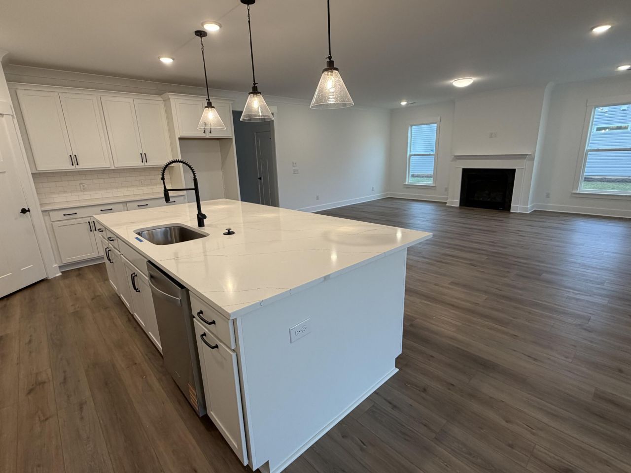 1960 Central Avenue Photo 15