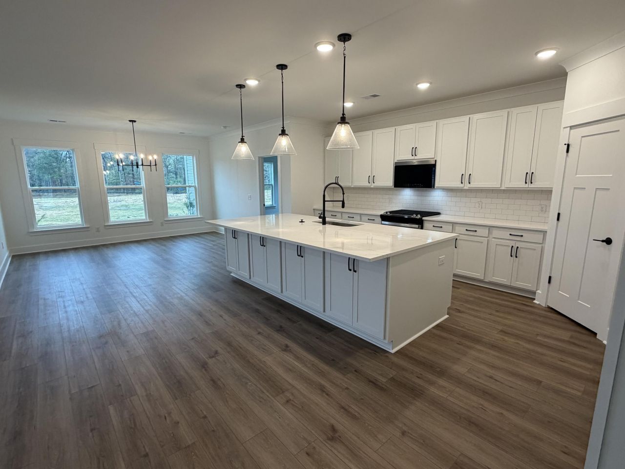 1960 Central Avenue Photo 16