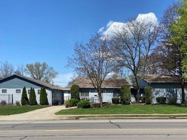 182 E Midlothian, Youngstown, OH 44507