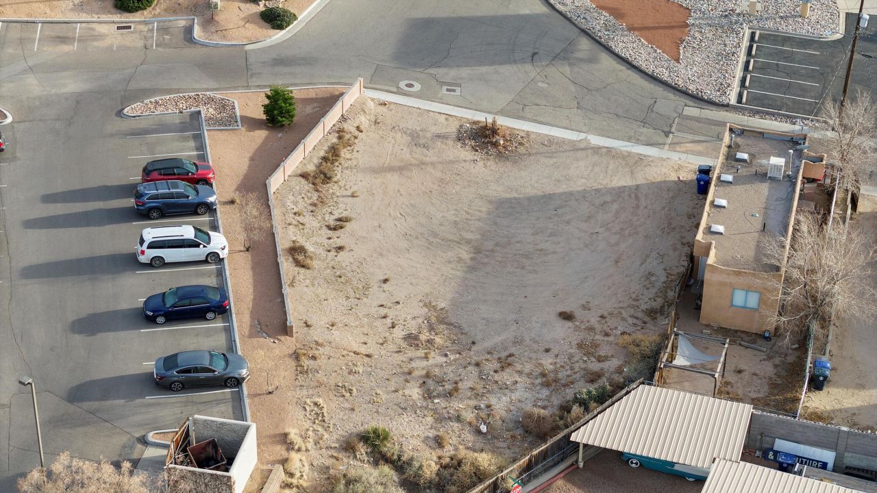 527 Slate Avenue Ne, Albuquerque, NM 87102 Main Photo