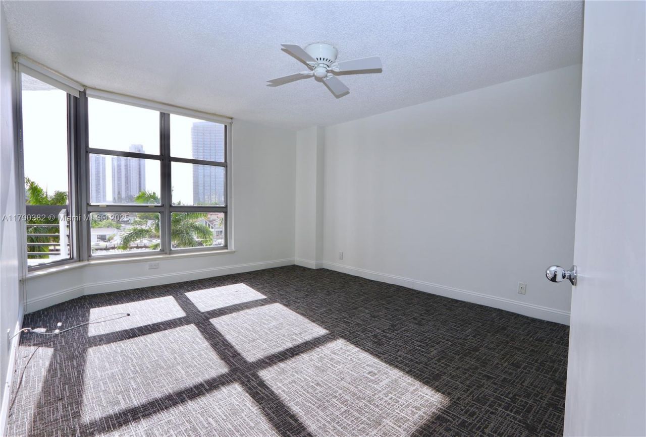 19195 NE 36th Ct, Unit 608, Aventura, FL 33180 Photo