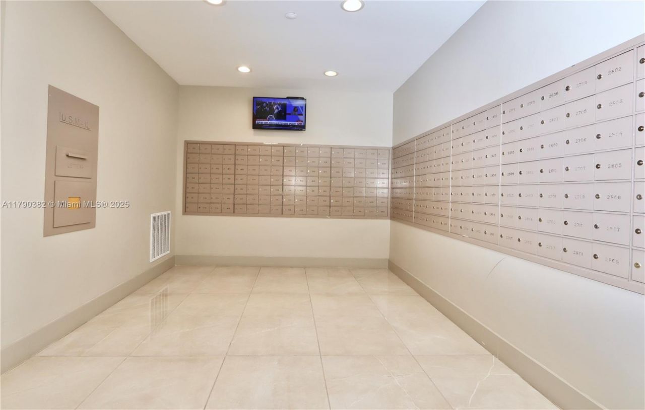 19195 NE 36th Ct, Unit 608, Aventura, FL 33180 Photo