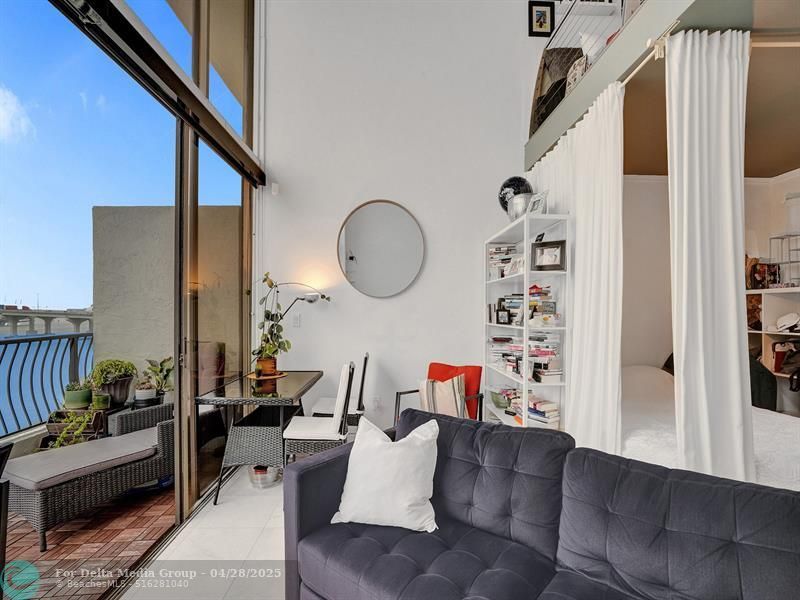 555 NE 15th Street, Unit T4(704), Miami, FL 33132 Photo