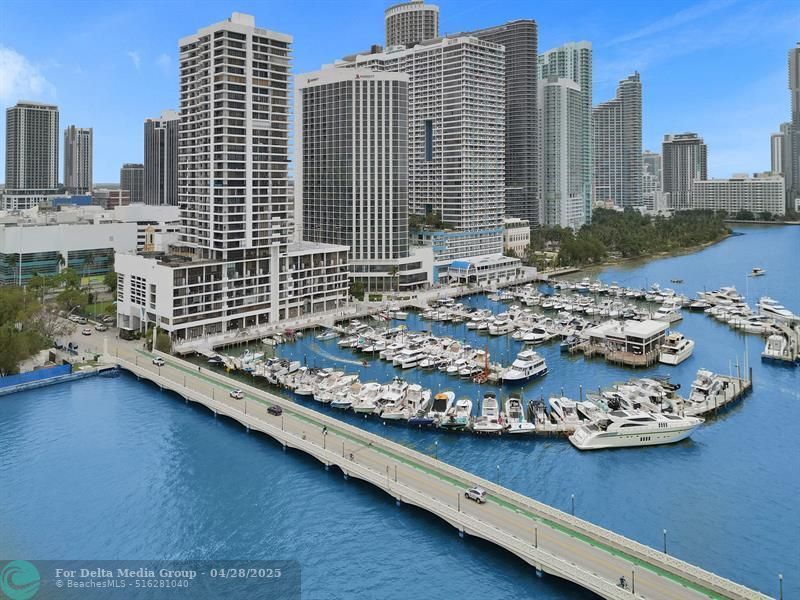 555 NE 15th Street, Unit T4(704), Miami, FL 33132 Photo